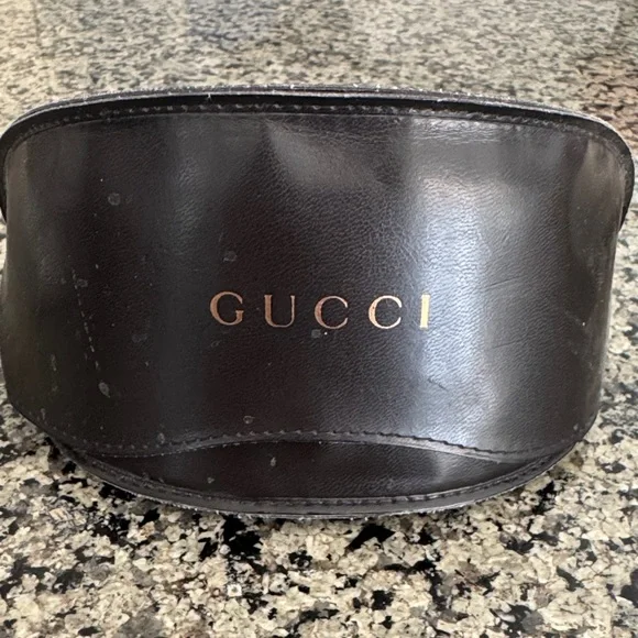 Gucci Glossy Black Sunglasses - Picture 6 of 7